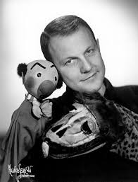 Like me, many of you were introduced to the kuklapolitans through the festival, and never saw their first series. Kukla Fran And Ollie Tv Series 1947 1957 Imdb