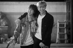 سوف اكون جحيمك مكتمله taekook couple photos historical figures
