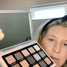 Eyeshadow look in fast forward using the @natashadenona Glam Palette (it’s  finally back in stock