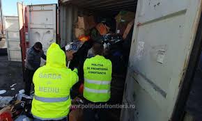 In sezonul estival, garda de mediu constanta primeste intariri de la institutii similare din tara. Alte Containere Cu DeÈ™euri Depistate In Portul ConstanÅ£a Politia De Frontiera