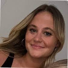 Barbara Ashurst's Instagram, Twitter & Facebook