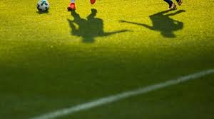 Ministerpräsident söder sagte zu den lockerungen zu pfingsten, bayern sei nicht nur bayerns gesundheitsminister klaus holetschek begrüßte die umfassenden lockerungen für geimpfte und. Sportpolitik Munchen Lockerungen Fur Bayerns Sport Bayern Sz De