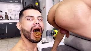 Twink come caca - ThisVid.com