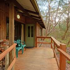 Cabins offer charm all year round. Finding The Best Blue Mountains Cabins Stayz