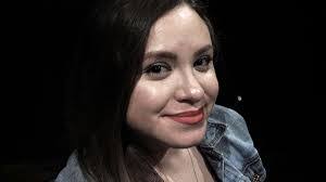 Shari Diaz's Instagram, Twitter & Facebook