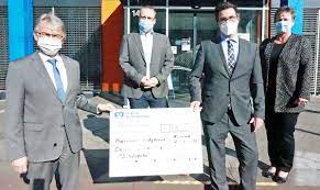 💡 die vr bank fulda wird mit unseren lösungen zum #partnerderregion! Vr Bank Uberreicht Spende An Burgermeister Peter Jung Nr Kurier De