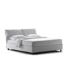 Letto mandarine, design emanuela garbin e mario dell'orto, con rivestimento carter 600. Flou Letto Matrimoniale Nathalie Longho Design Concept Store