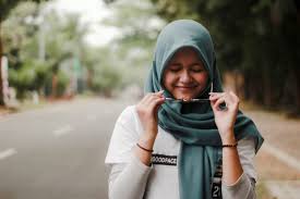 Foto cewek berpakaian ketat post: Jangan Terlalu Ketat 5 Tips Memilih Pakaian Olahraga Untuk Wanita Berhijab