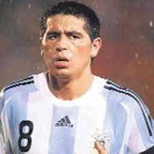 Cambio de canal y mis amigos saben que no pueden venir a contarme. Riquelme Quits Blames Maradona