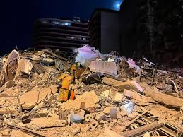 More than 80 rescue units responded. Yowdm8fpgkox2m