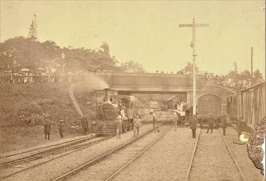 India Railways - Byculla train station - the original stat… | Flickr