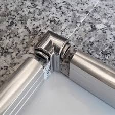 Mutfağınızdaki tezgâhınız için ahşap kullanımını düşündüğünüzde, tezgâhın sürekli su kullanımına açık bir alan olduğunu göz önünde bulundurmak. Viva Dagitim Pazarlama