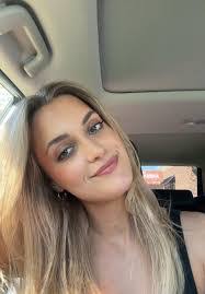 Whitney Barker's Instagram, Twitter & Facebook