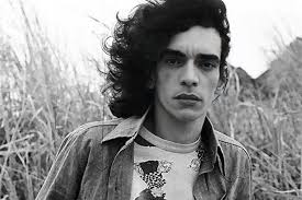 Show com trio Aquino e a Orquestra Invisível chega a Niterói