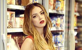 Ana mena a participé à a un passo dalla luna (single), una volta ancora (single), viaje, index. Musica Ana Mena Hacia Falta Darle Un Punto De Vista Femenino Al Regueton Diario Sur