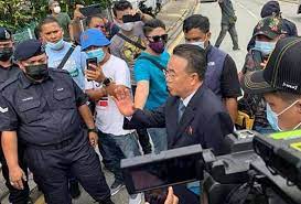 Segala pemberitaan tentang korea utara menarik perhatian karena sikap ketertutupan pada foto itu korea utara hanya terlihat hitam, kontras dengan negara lain seperti korea utara, jepang, dan china. Malaysia Akan Terima Akibat Konsulat Korea Utara Astro Awani