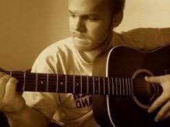 Andrew Grindle's Instagram, Twitter & Facebook