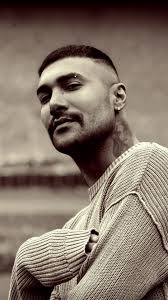 Aşık Olma Deneyimleri: Asi Styla ile Hikayeler