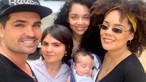 Ferdinando Valencia y su familia oran por la salud de Dante