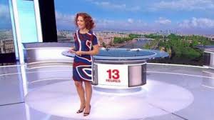 Tous les jours, à 13h, la rédaction de france 2 propose un point sur l'actualité. The White Top Of Marie Sophie Lacarrau In The Journal De 13h De France 2 12 10 2017 Spotern
