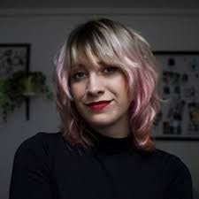 Laura Toribio's Instagram, Twitter & Facebook