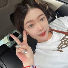 胡麗莉- 絕世奇才| Facebook