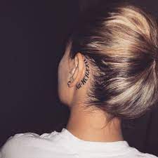 Dies ist der grund, warum menschen vermeiden, tattoos am ohr zu bekommen. 1001 Ideen Und Bilder Zum Thema Tattoo Hinterm Ohr