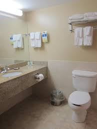 Here at holiday inn express halifax your pet is as welcome as you are! Holiday Inn Express Suites Halifax Bedford An Ihg Hotel Halifax Aktualisierte Preise Fur 2021