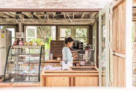 เจ งส ด สร าง ร านกาแฟ จาก ไม เก า ประหย ดเง นได 40 เปอร เซ นต ภายในร านกาแฟ ไม เก า การออกแบบภายในแบบโมเด ร น