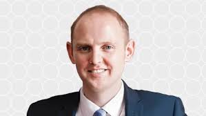 Andrew Roche: Orthopaedic Surgeon in London