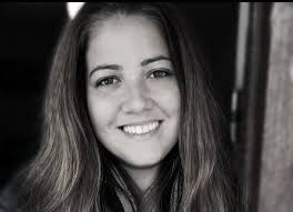 Dois poemas de Carla Regina Campos