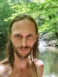 Hallo Berlin! It's been while. See you Friday at 11am at the lovely  Dubstation. 2hr DJ set with some live improvisations… swapping smartphones  for kalimbas. Pingipung Allstars straight after !✨