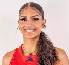 Jacobs leads 'Dogs to victory in career-high game against Spartans