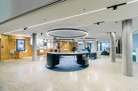 Erste group bank ag (erste group) is one of the largest financial services providers in central and eastern europe serving 15.7 million clients in over 2,700 branches in seven countries. Easescreen Referenzen Easescreen Osterreichweit In Den Filialen Der Erste Bank