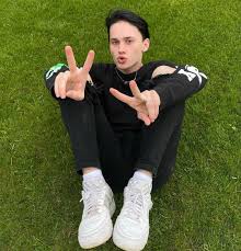 Jun 03, 2021 · даня милохин оценил возможность государства контролировать интернет «чувствую себя намного счастливее». Havchik Pomog Danya Milohin Iz Tiktok Zarabatyvaet Bolshe Milliona V Mesyac