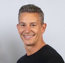 About — Main Beach Realty