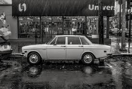 Voiture Ancienne Comment Lutter Contre Les Infiltrations D Eau Et La Buee Sortie De Grange