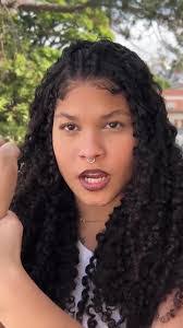 Melissa Blas's Instagram, Twitter & Facebook