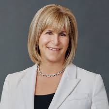 Maureen Killoran's Instagram, Twitter & Facebook