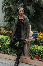 New Delhi Vidyut Jamwal Chuck Russell At Junglee Promotions Gallery Social News Xyz Vidyut Jamwal Bollywood Outfits Indian Celebrities Vidyut jamwal complete movie(s) list from 2021 to 2011 all inclusive: