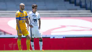 43' la defensa de pumas está echa un manojo de nervios e imprecisiones en el fondo. Pumas Vs Tigres Y Si Los Felinos Ven Cerca El Repechaje