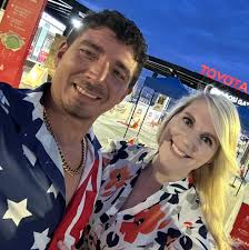 Last night, the Decatur Police Department pinned four new officers and  recognized those who have been promoted over the course of the year. 🔵 New  Officers The Department welcomed the following new