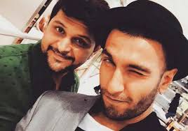 Deepika Padukone Ranveer Singh Spotted At Delhi Wedding His mother died due to cancer. deepika padukone ranveer singh spotted