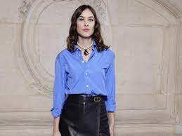 See full list on humanwindow.com Alexa Chung Says It Should Have Felt Weird To Be Dating 40 Year Old When She Was 19 The Independent The Independent