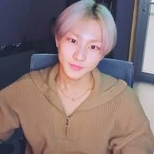 setelah tadii uwon nonton covernya nunu, yeyun dan hee, ada engene yang  komen kalo mereka juga kepengen liat cover dari woniee🥺, 🔀: cover juga  dongg, 🐈: kalian mau cover??, 🐈: cover.. kalo dari ...