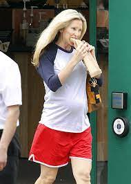 Can i dye my hair while pregnant? Is It Safe To Color My Hair During Pregnancy Galina Vertigo