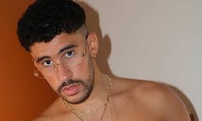 27.01.2022 · las entradas para el único concierto en colombia del puertorriqueño bad bunny, el de medellín del próximo 18 de noviembre, se agotaron en la preventa, sin dar tiempo a que este viernes comenzara la venta oficial de boletos para el #worldhottesttour. Joven Compra Por Error Boletos Caros Para Ver A Bad Bunny Grupo Milenio