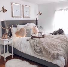 When decorating, some people are stuck in deciding the size or picking the items. Pinterest Xokikiiii Beautiful Bedroom Decor Stylish Bedroom Bedroom Decor