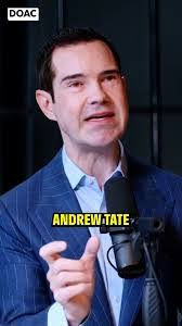 Holly Pettigrew's Instagram, Twitter & Facebook