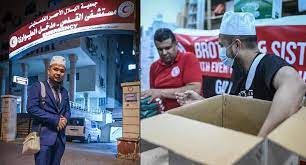 Pendakwah bebas ebit lew mengumumkan beliau dan rombongannya dibenarkan masuk ke gaza, palestin, bagi menyalurkan bantuan kemanusiaan. Ebit Lew Akhirnya Berjaya Masuk Ke Gaza Syukur Kami Team Pertama Dunia Dibenar Masuk Melalui Pintu Rafah